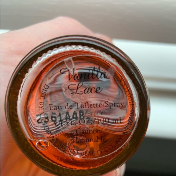Victoria’s Secret Vanilla Lace - Picture 3 of 3